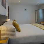 Trevarrian Lodge